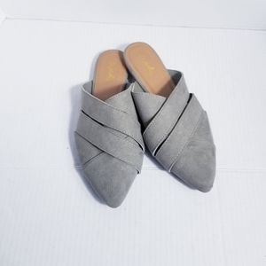 QUPID GRAY WITH BROWN INSOLES FLAT SLIP-ONS SIZE 7.5